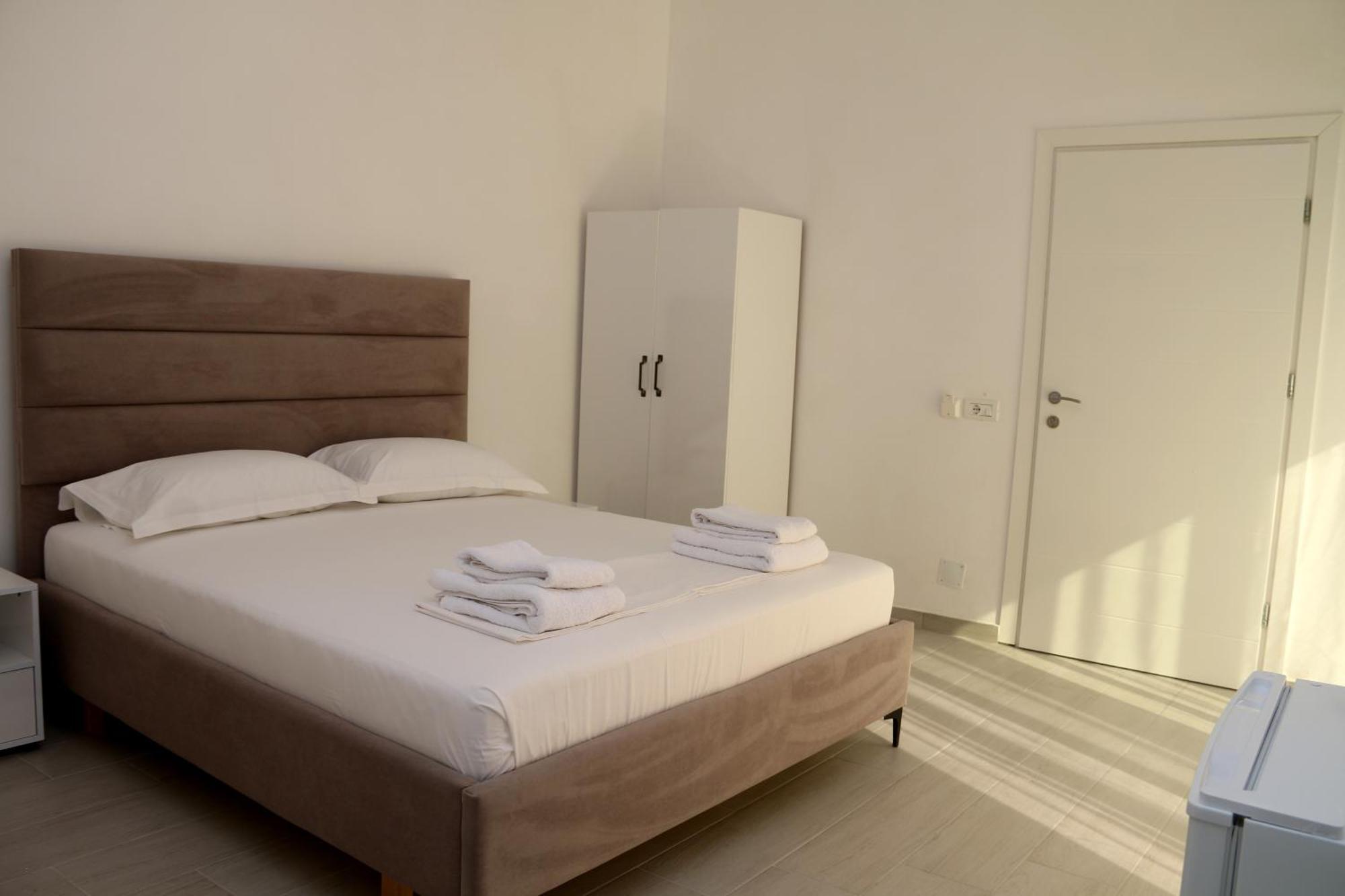 Vila Jovani Sarandë Esterno foto
