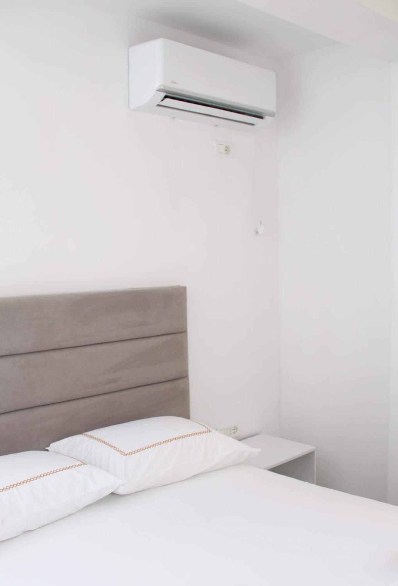 Vila Jovani Sarandë Esterno foto
